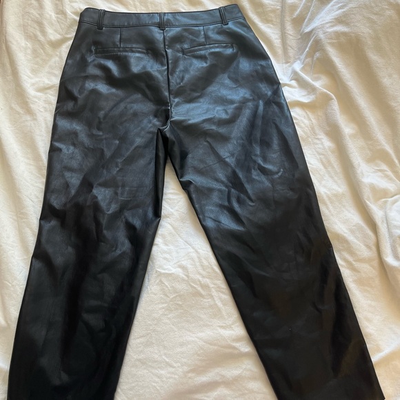 Aritzia Babaton Pants, COMMAND, like new, worn once. - Picture 2 of 3